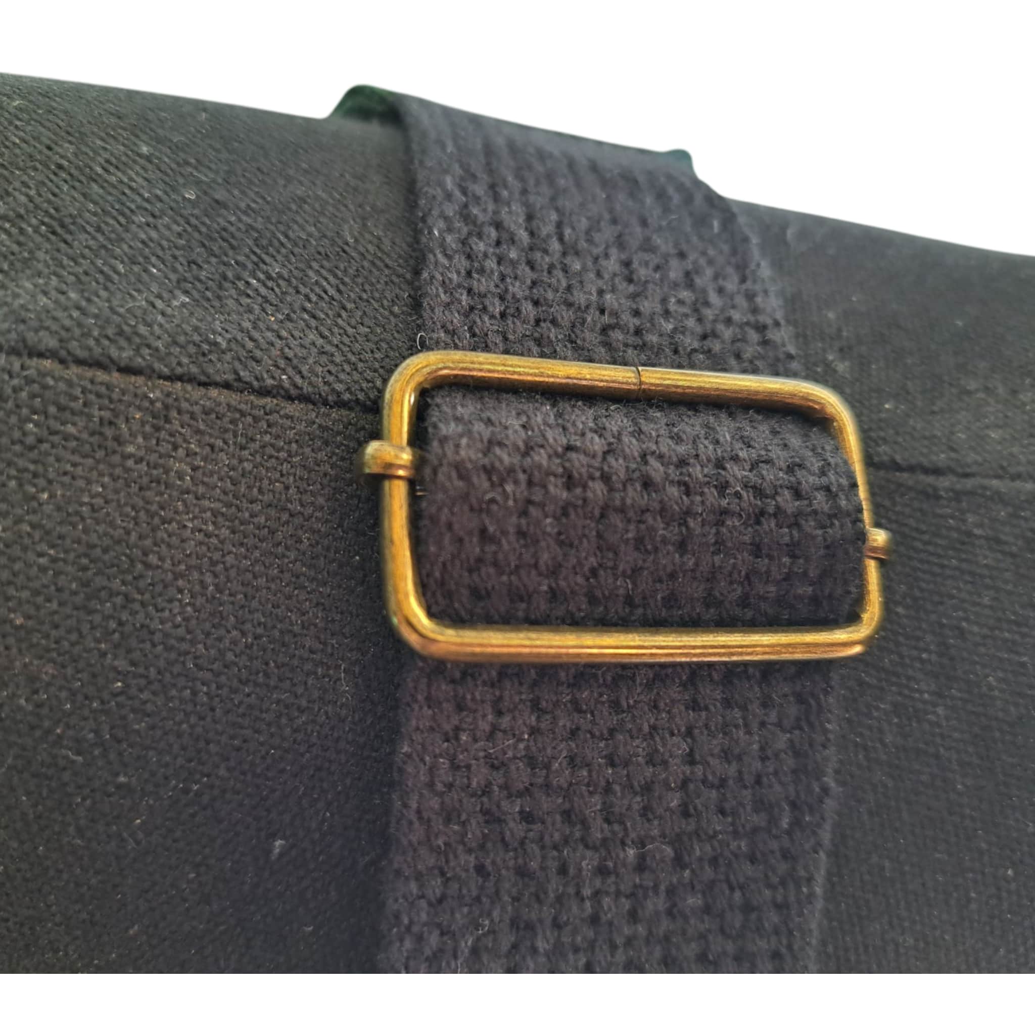 Hunter Green - Sling Bag