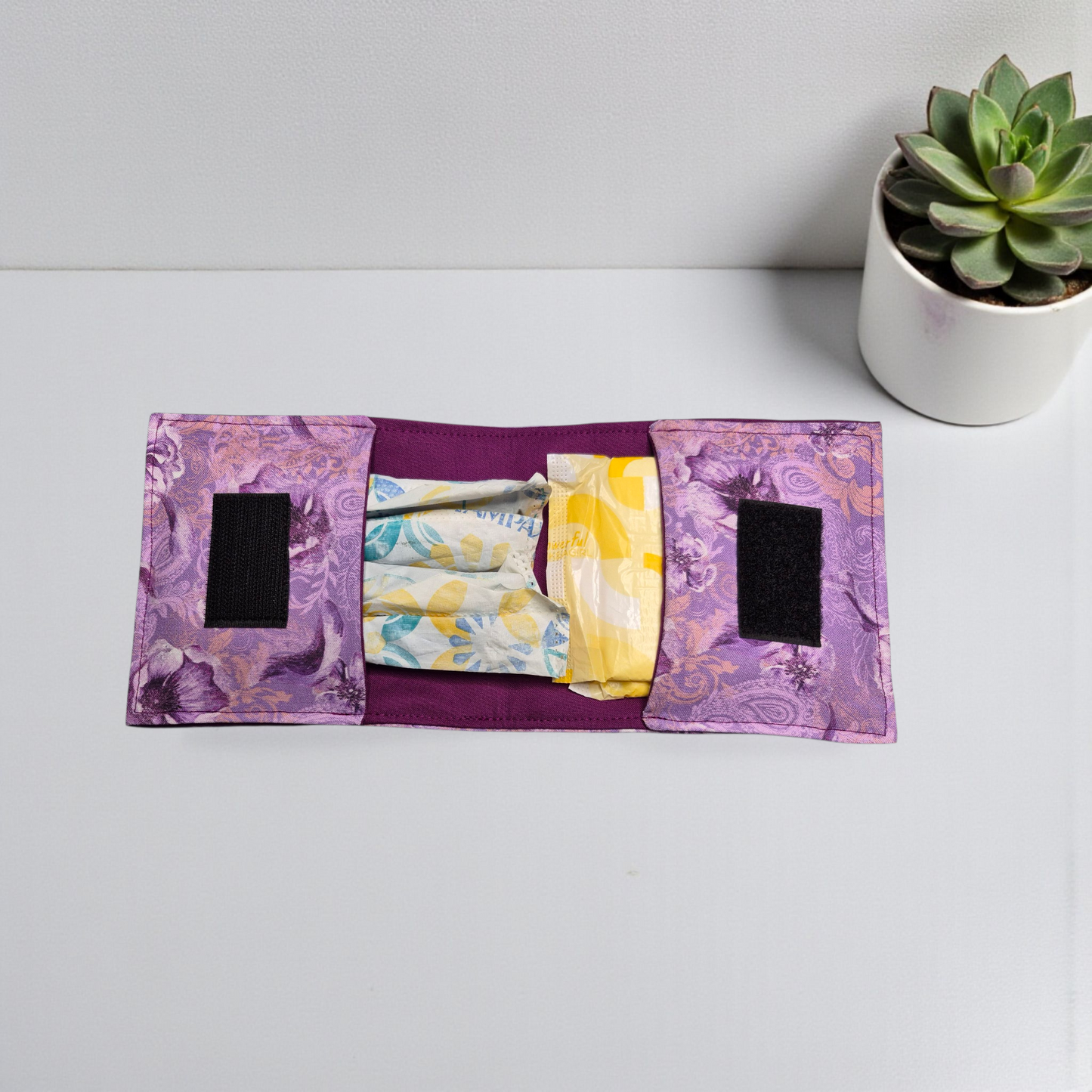 Vintage Bloom - Tampon Pouch