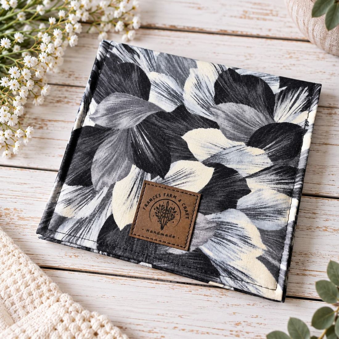 Black &amp; Silver Petals - Tampon Pouch