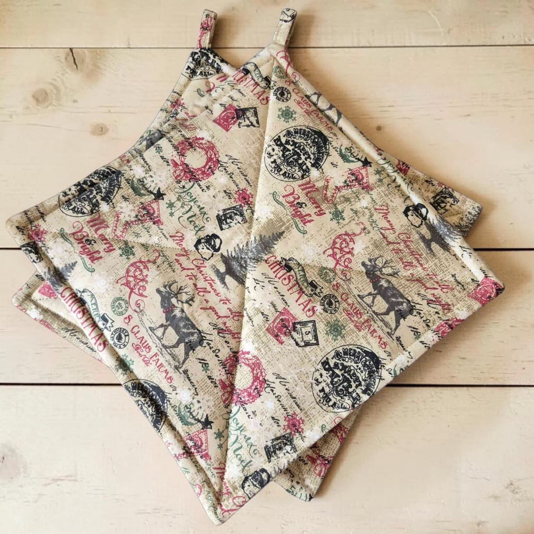 Vintage Christmas - Pot Holders ( Set of 2)